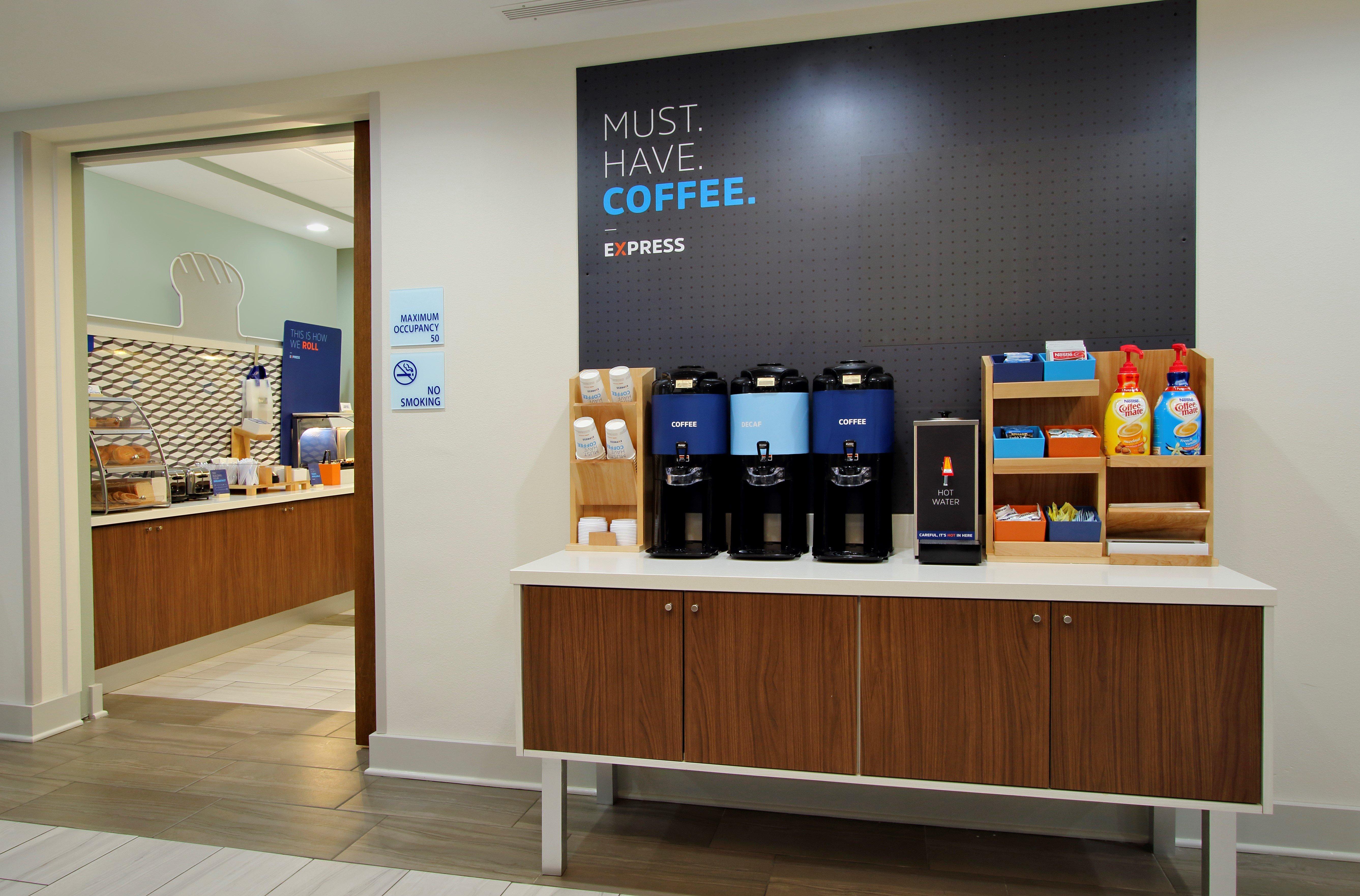Holiday Inn Express & Suites Vaughan-Southwest By Ihg Bagian luar foto