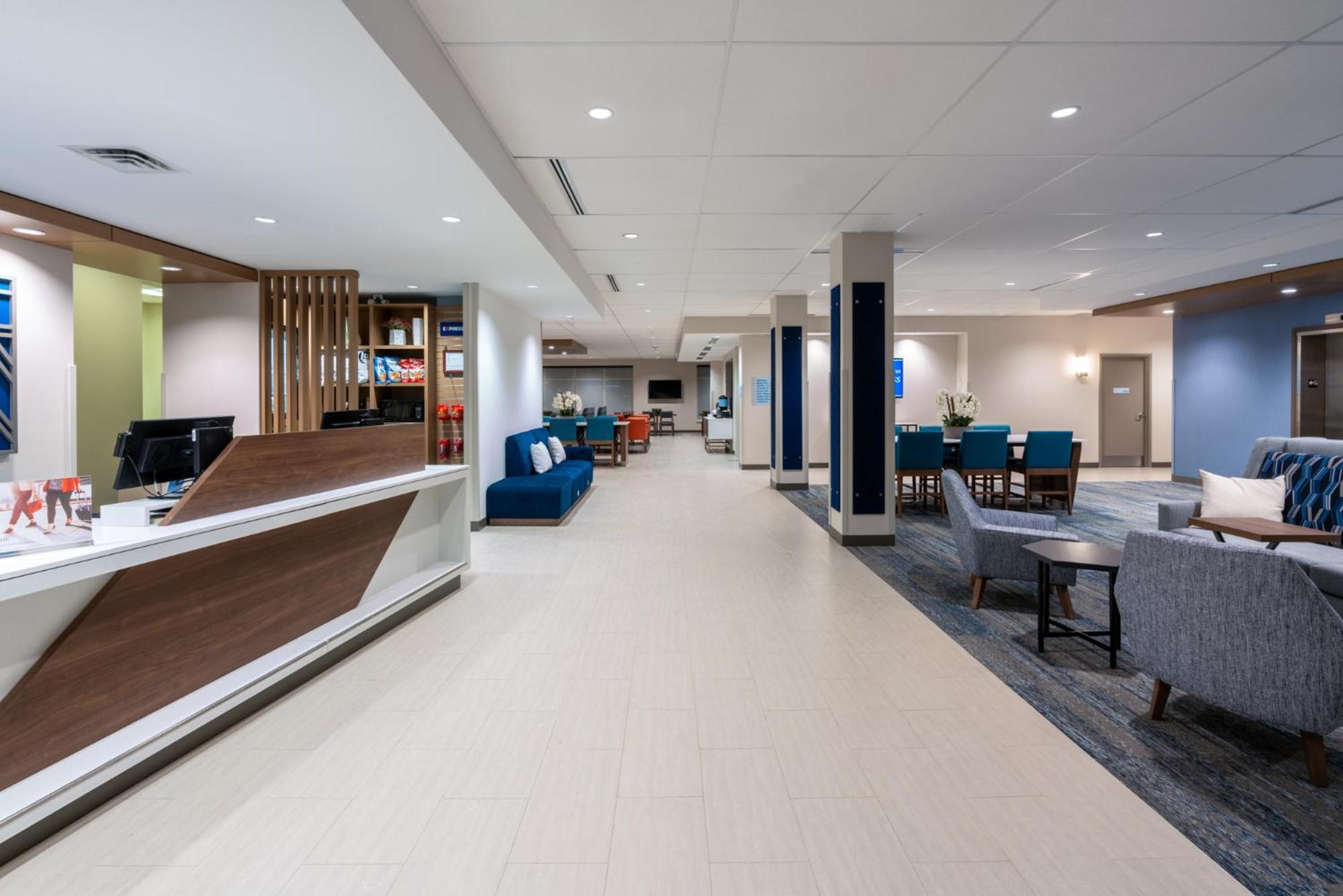 Holiday Inn Express & Suites Vaughan-Southwest By Ihg Bagian luar foto